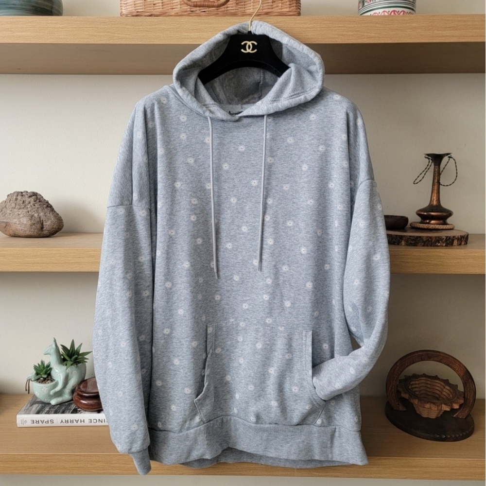 Daisy Print Hoodie Gray